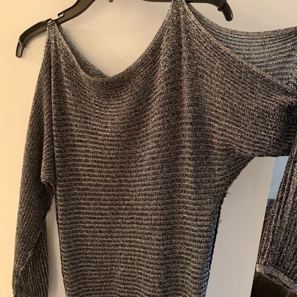 Bebe top - Picture 2 of 4